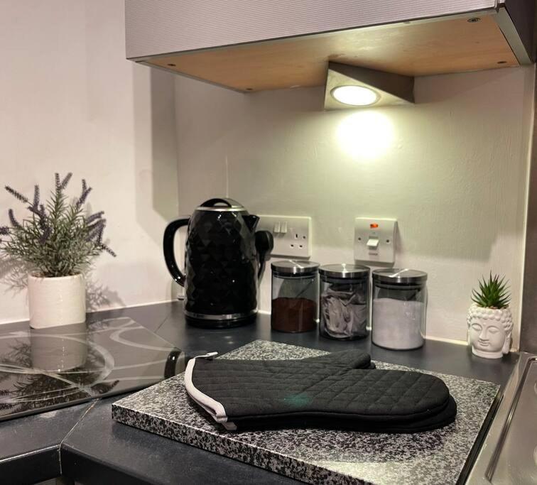 Cityfront Modern Apt Near City Centre/Etihad, Free Parking 맨체스터 외부 사진