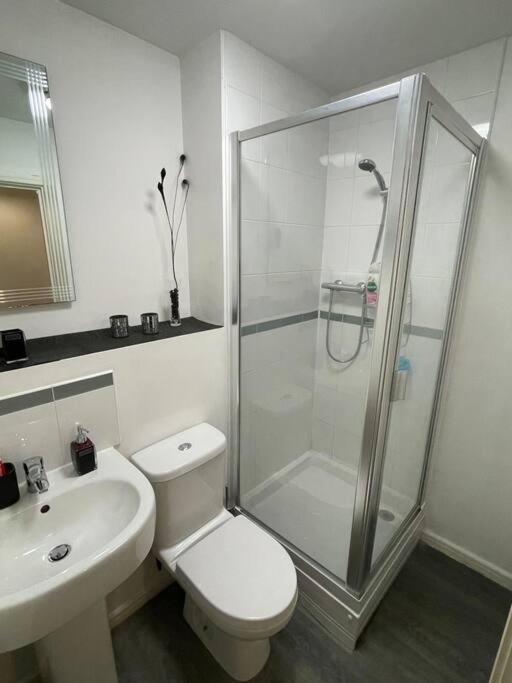 Cityfront Modern Apt Near City Centre/Etihad, Free Parking 맨체스터 외부 사진